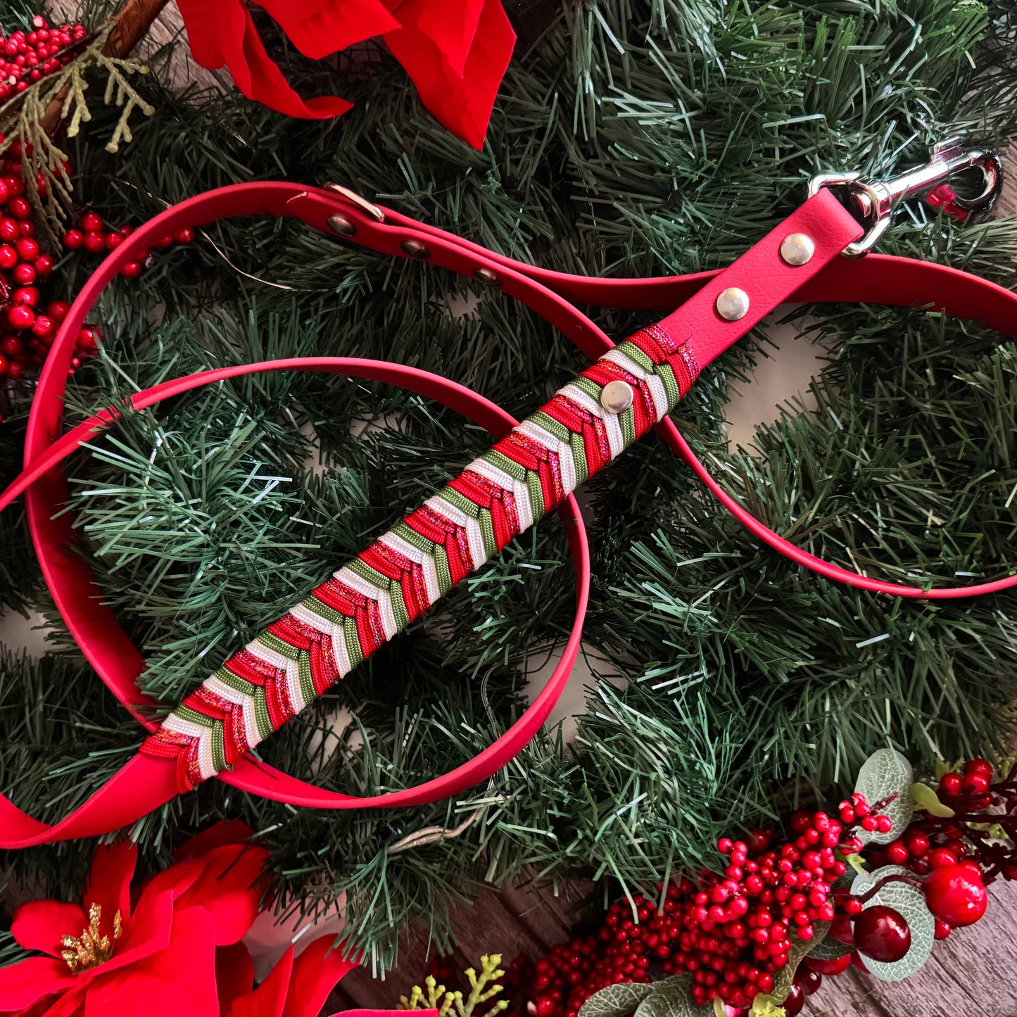 Christmas Leash - Crimson Red