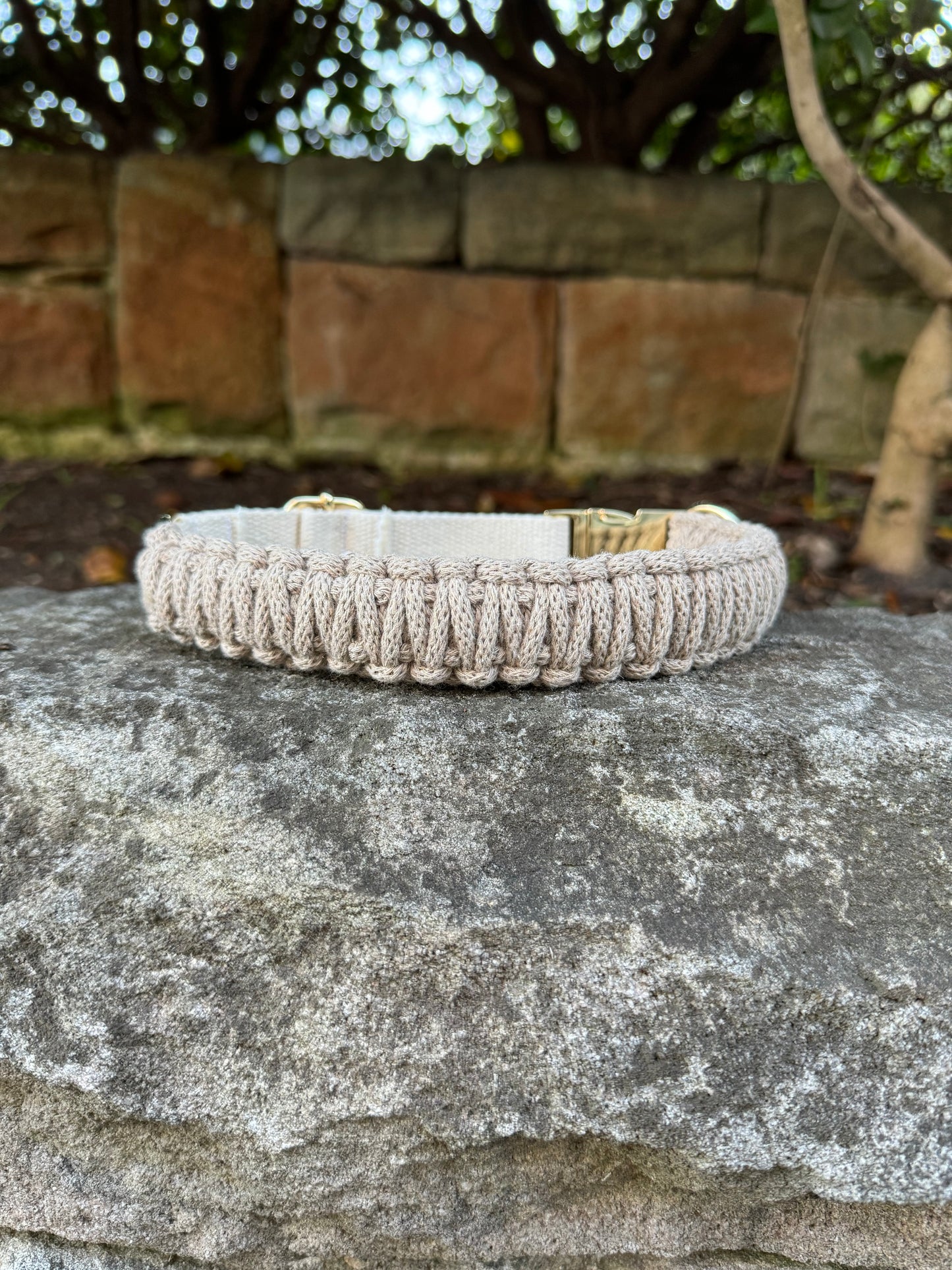 Macrame Collar - Sand King Cobra L