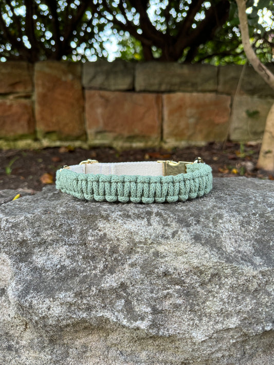 Macrame Collar - Eucalyptus Cobra