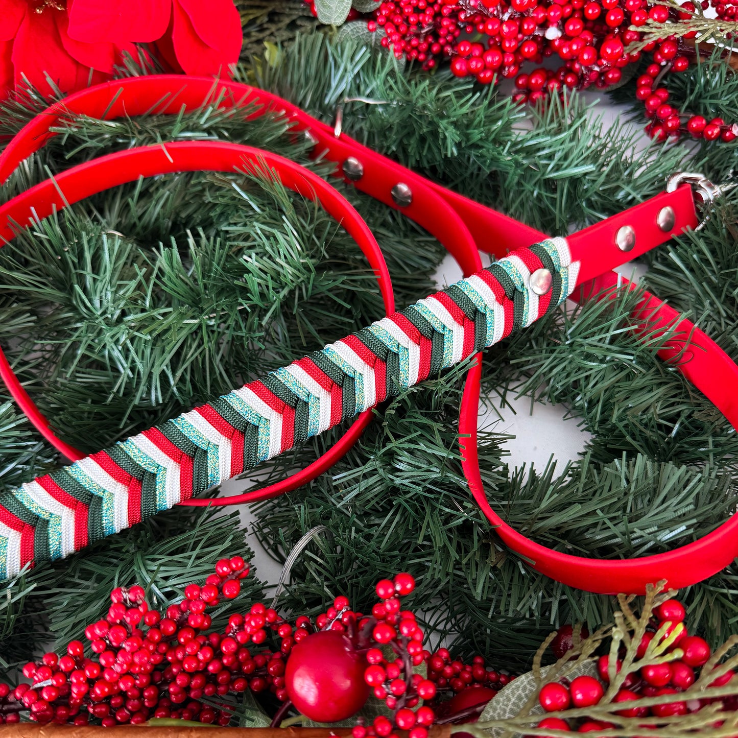 Christmas Leash - Red